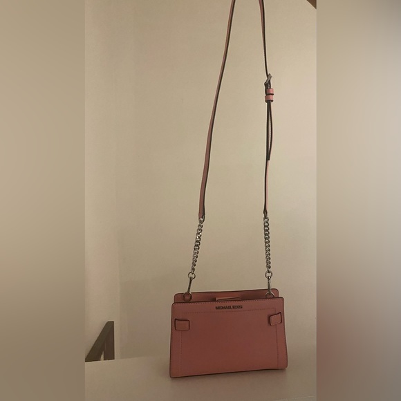 Micheal kors handbag - Picture 2 of 5